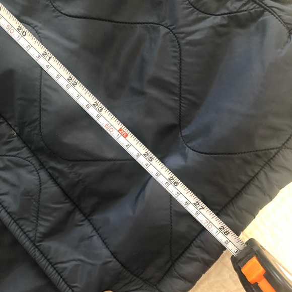 Navy fleece lined quilted coat from J.Crew - Picture 11 of 11